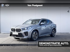 BMW X2 - sDrive20i M-Sport / 19inch / Getinte Ramen / Glazen dak / Driving Assistant Plus / Acterui