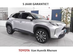 Toyota Yaris Cross - 1.5 Hybrid | Parksens V+A | Trekhaak | Stoel verw | Dodehoek |