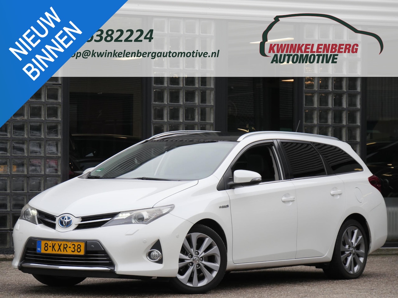 Toyota Auris Touring Sports - HYBRID LEASE PRO/ PANORAMADAK/ PDC V+A/ KEYLESS - AutoWereld.nl