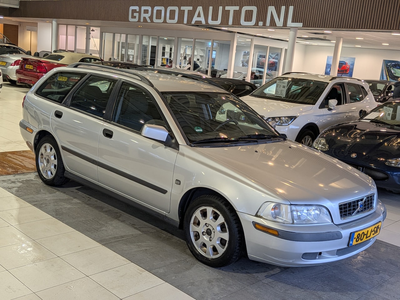 Volvo V40 - 1.8 Europa Airco, Cruise Control, Stuurbekrachtiging - AutoWereld.nl