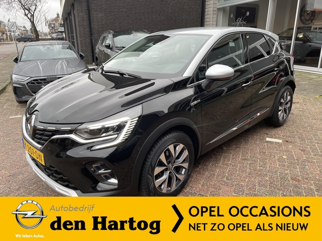 Renault Captur - 1.0 TCe 100 Intens Trekhaak/Camera/ECC/Key less. - AutoWereld.nl