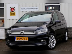 Volkswagen Touran - 1.5 TSI Comfortline 7persoons Aut.*Perfect Onderh.*Elek. Trekhaak/ACC/Massage/IQ.Drive/Sfe