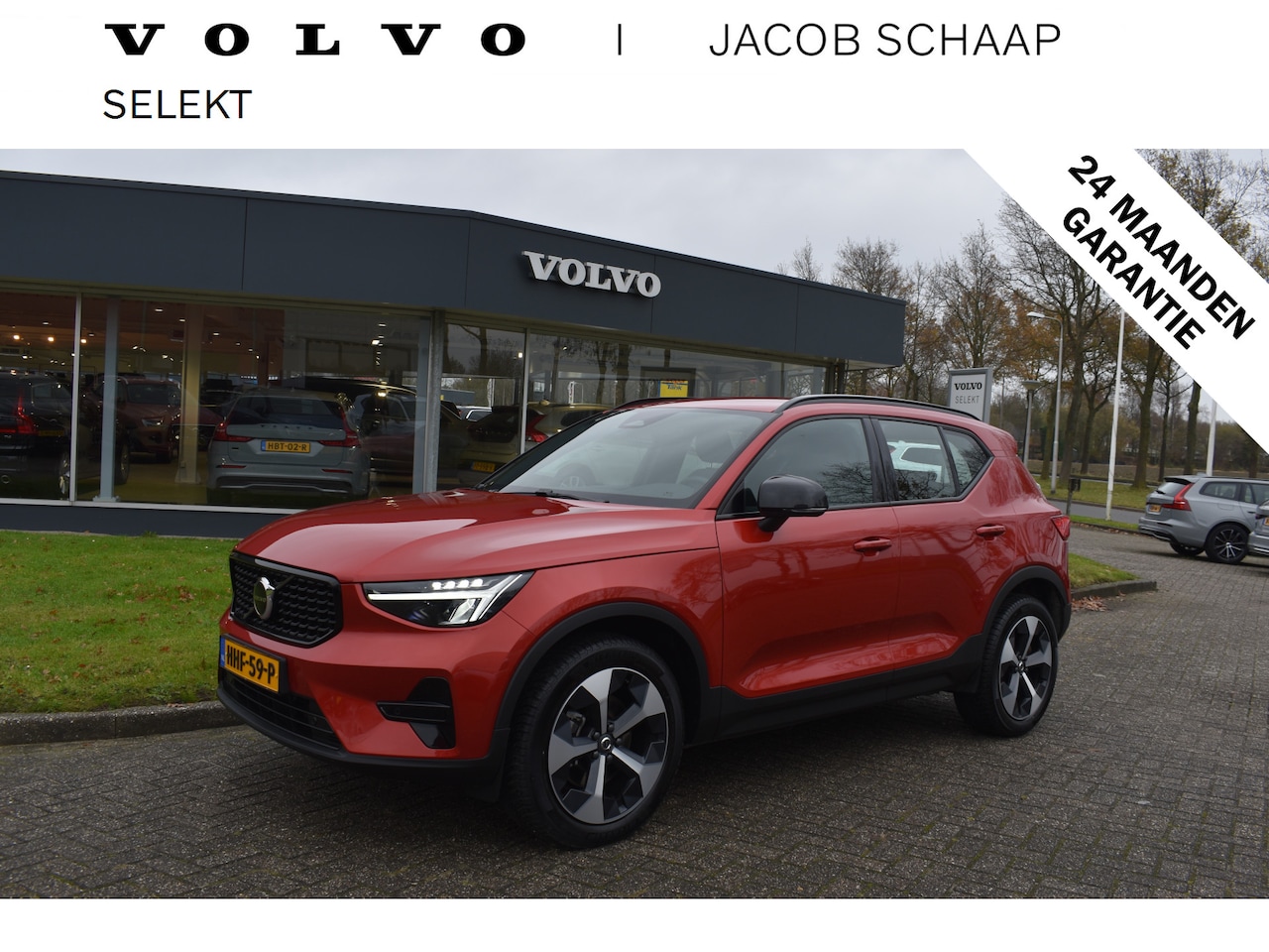 Volvo XC40 - B4 211PK Automaat Plus Dark | Trekhaak | Blis | ACC | H&K | Elektr. Stoel | Camera | All s - AutoWereld.nl