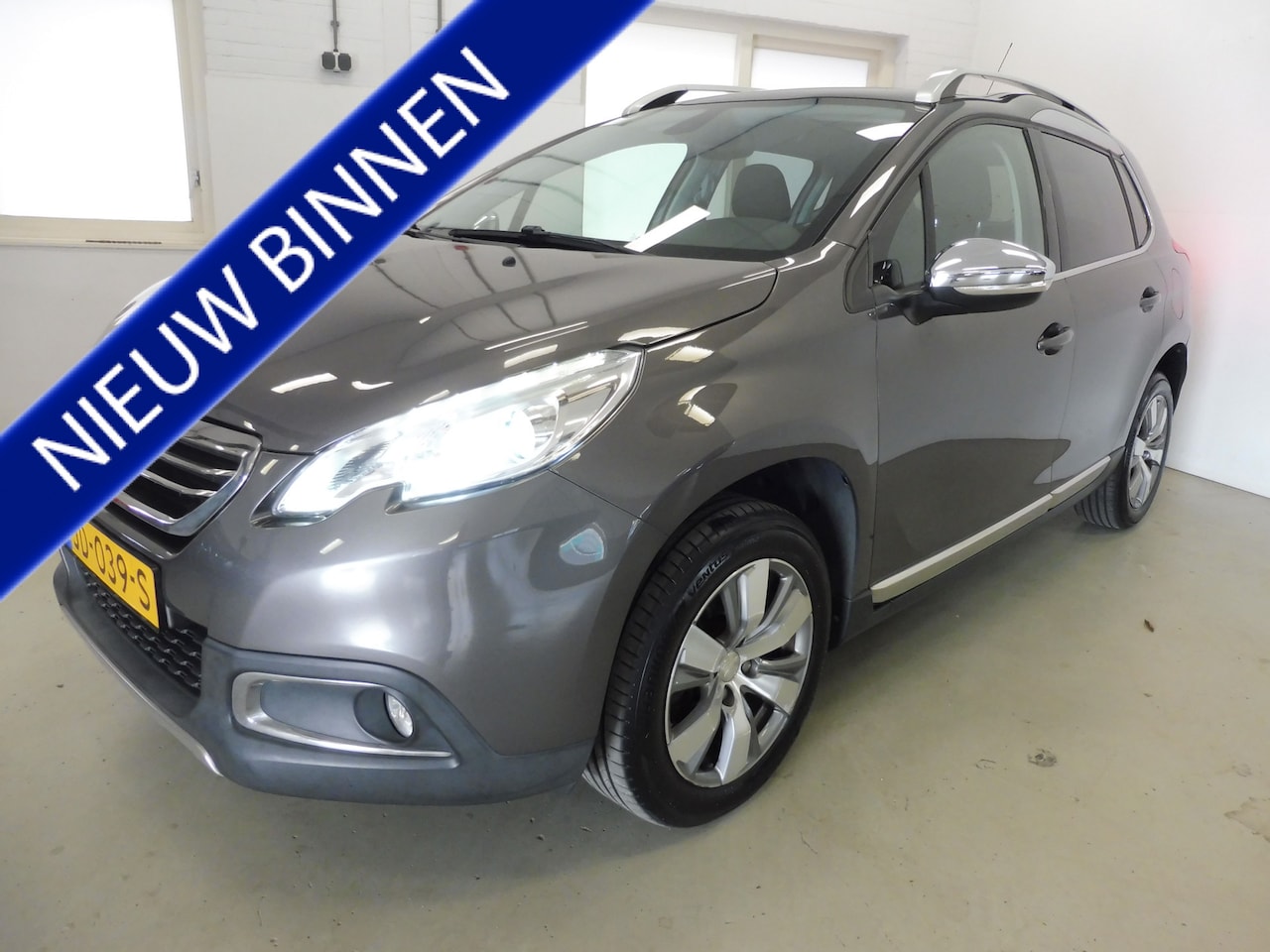 Peugeot 2008 - 1.2 PureTech Blue Lease Executive Trekhaak | Pano | Cruise | Navi | Clima |  Stof/leer | L - AutoWereld.nl