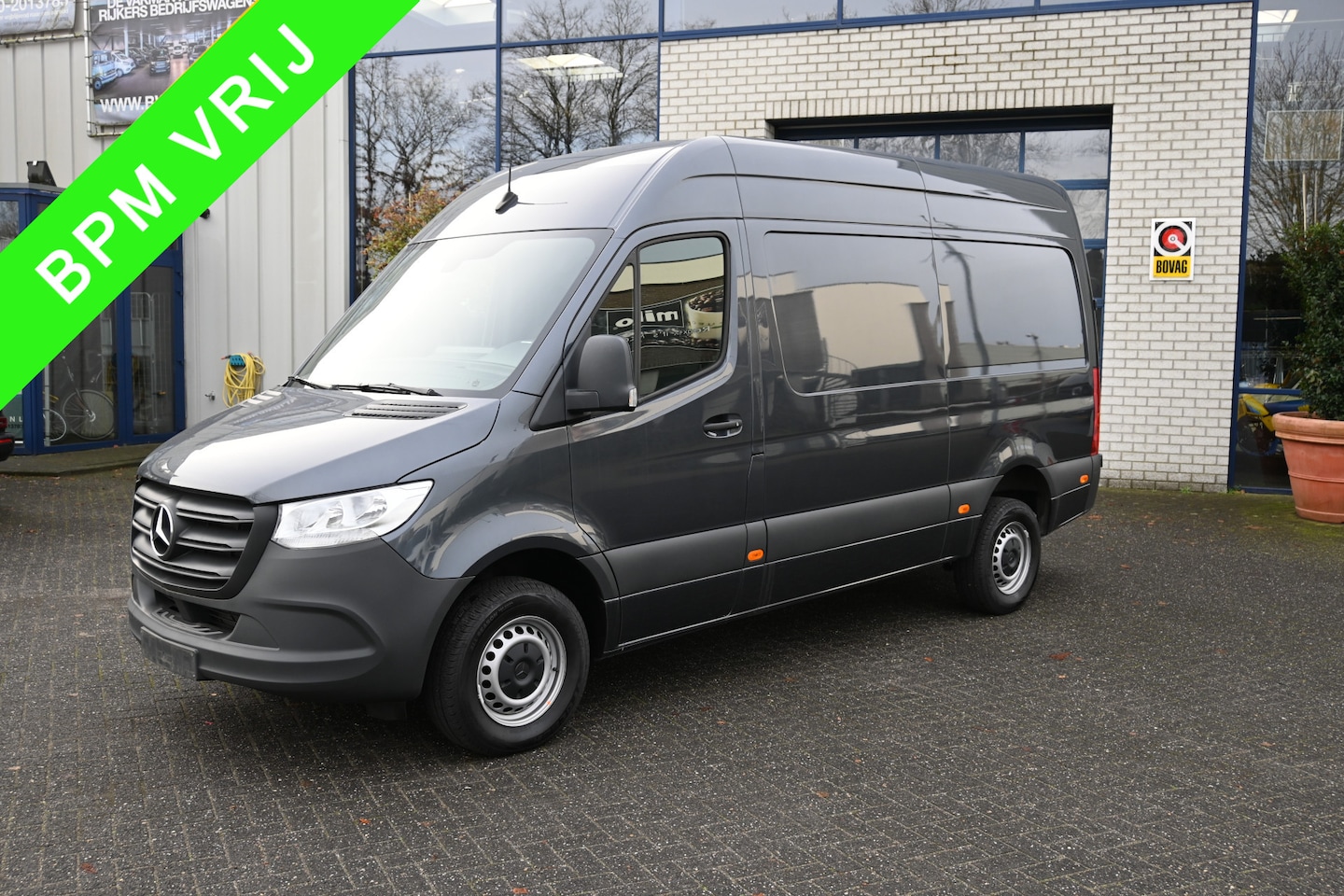 Mercedes-Benz Sprinter - 317 CDI L2H2 RWD MBUX met camera, Smartphone integratie - AutoWereld.nl