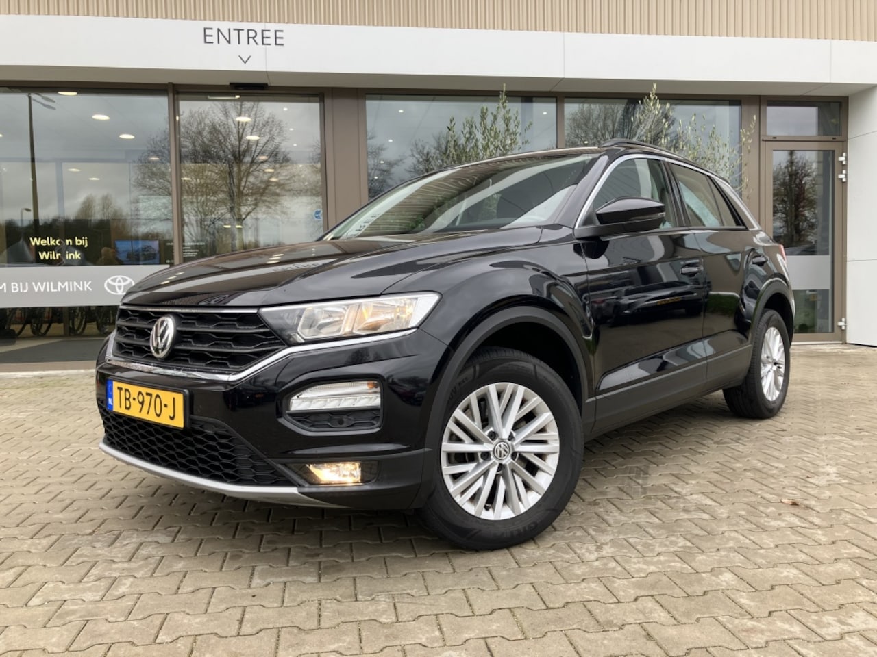 Volkswagen T-Roc - 1.5 TSI (150pk) Style | Trekhaak | Camera | PDC v/a | Adap crui - AutoWereld.nl
