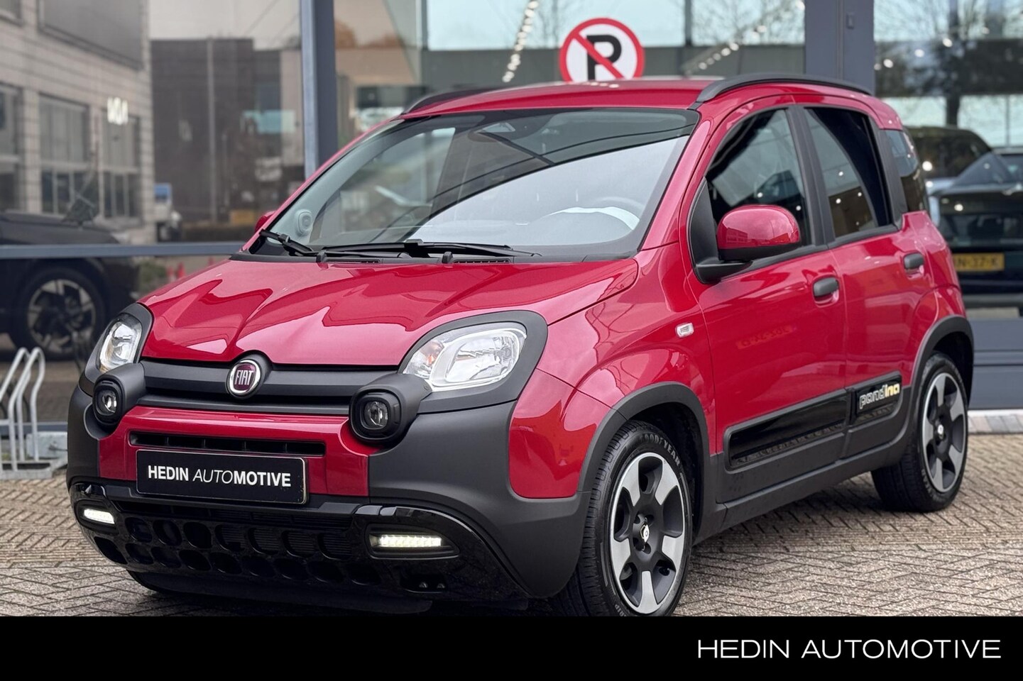 Fiat Panda - 1.0 Hybrid Pandina | Navigatie via App | Airco | Cruise Control | Bluetooth | DAB-Radio | - AutoWereld.nl