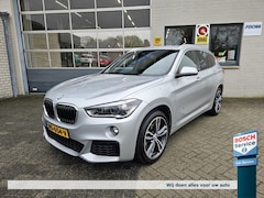 BMW X1 - sDrive 20i High Executive M-Sport Automaat