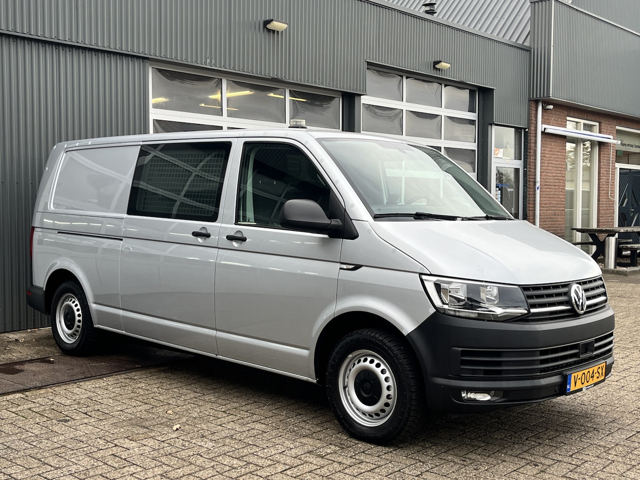 Volkswagen Transporter - 2.0 TSI L2H1 Benzine/CNG Dubbele Schuifdeur Airco Cruise controle Bpm vrij Trekhaak Klep a - AutoWereld.nl