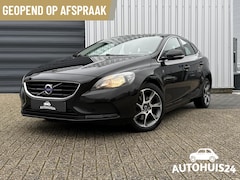 Volvo V40 - 2.0 T2 Ocean Race 2016 LEDER 17" NAVI CLIMA PDC