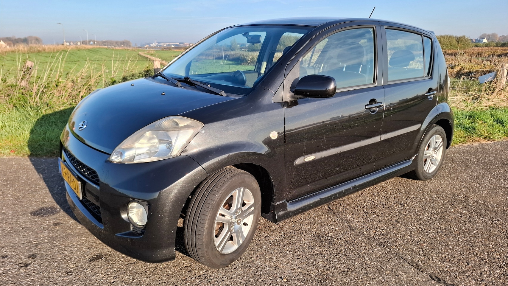 Daihatsu Sirion 2 - 1.3-16V Comfort Airco, elektrische ramen, bluetooth, kleine beurt gehad - AutoWereld.nl