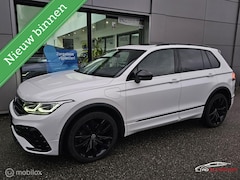 Volkswagen Tiguan - 1.4 TSI eHybrid R-Line Panorama/Leder/HUD/Black style