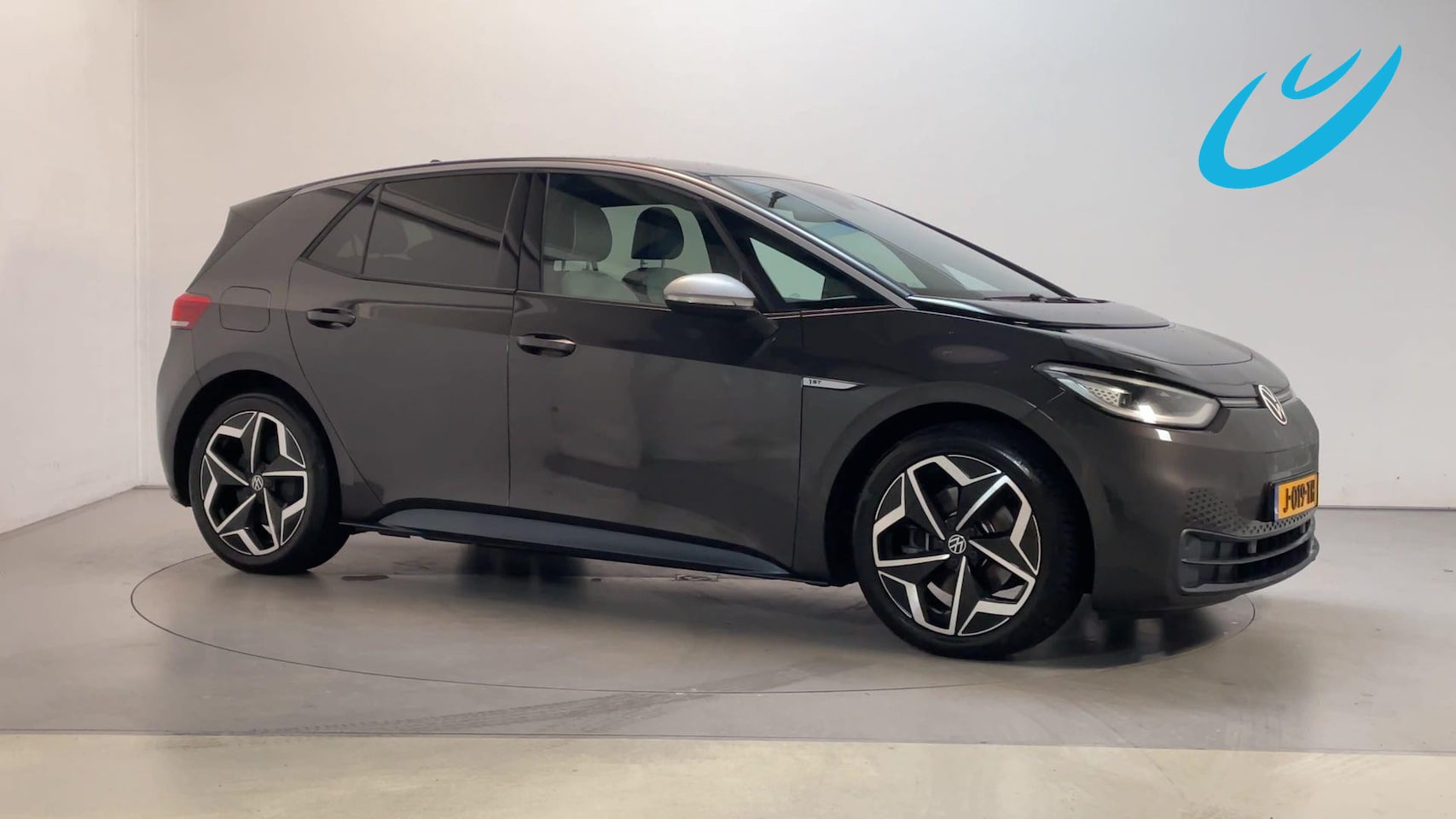 Volkswagen ID.3 - First Plus 58 kWh LED Camera Navigatie Stoelverwarming - AutoWereld.nl
