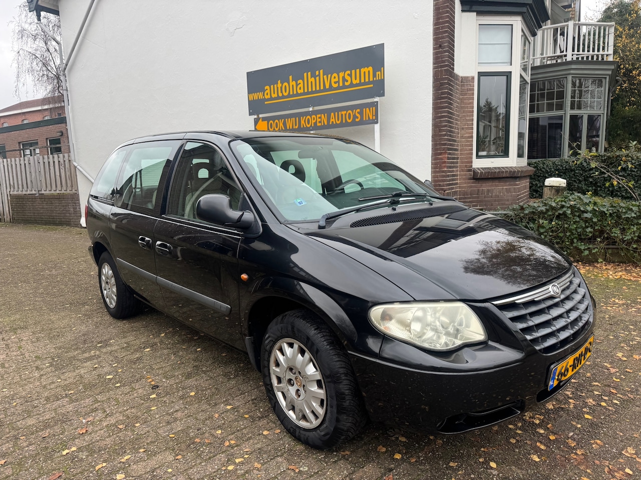 Chrysler Voyager - 2.4i SE Luxe Automaat - AutoWereld.nl