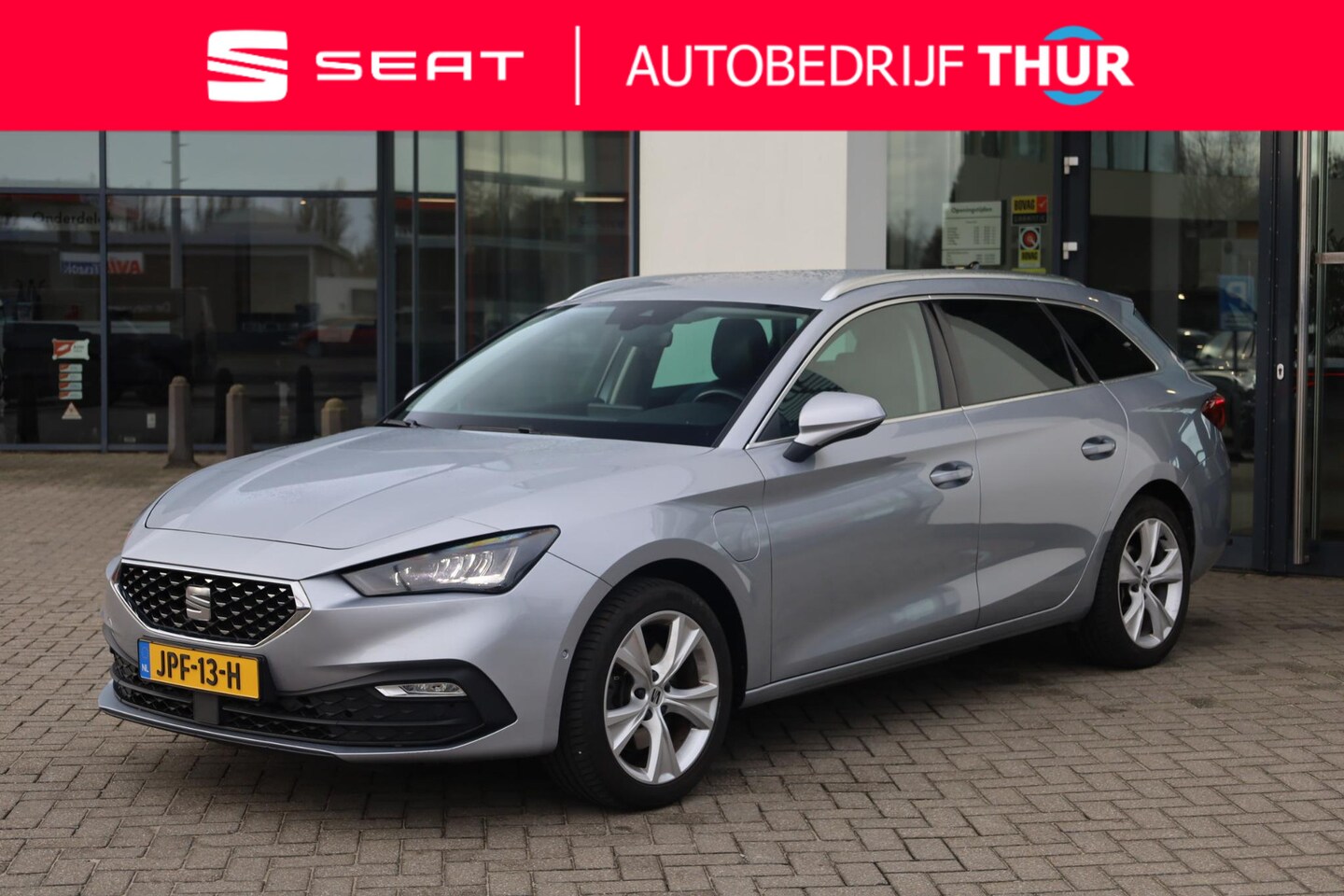 SEAT Leon Sportstourer - 1.4 TSI eHybrid PHEV Xcellence ACC side assist achteruitrijcamera elektrische achterklep k - AutoWereld.nl