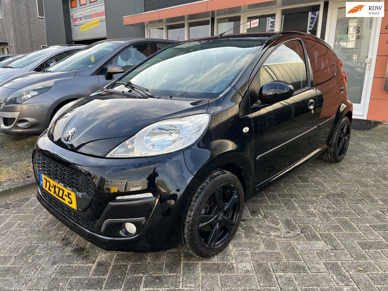 Peugeot 107 - 1.0 Envy airco lage km nap - AutoWereld.nl