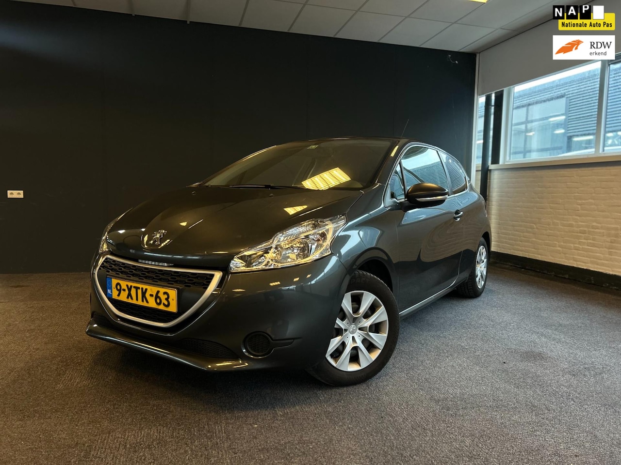 Peugeot 208 - 1.0 VTi Access D-Riem verv!/ Trekhaak/ Airco/ Cru - AutoWereld.nl