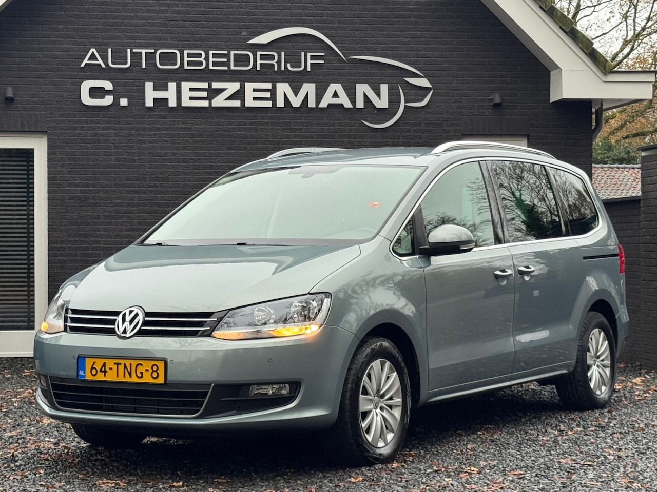 Volkswagen Sharan - 1.4 TSI Comfortline 7 persoons Navigatie Cruise Control Climate Control Sportvelgen - AutoWereld.nl