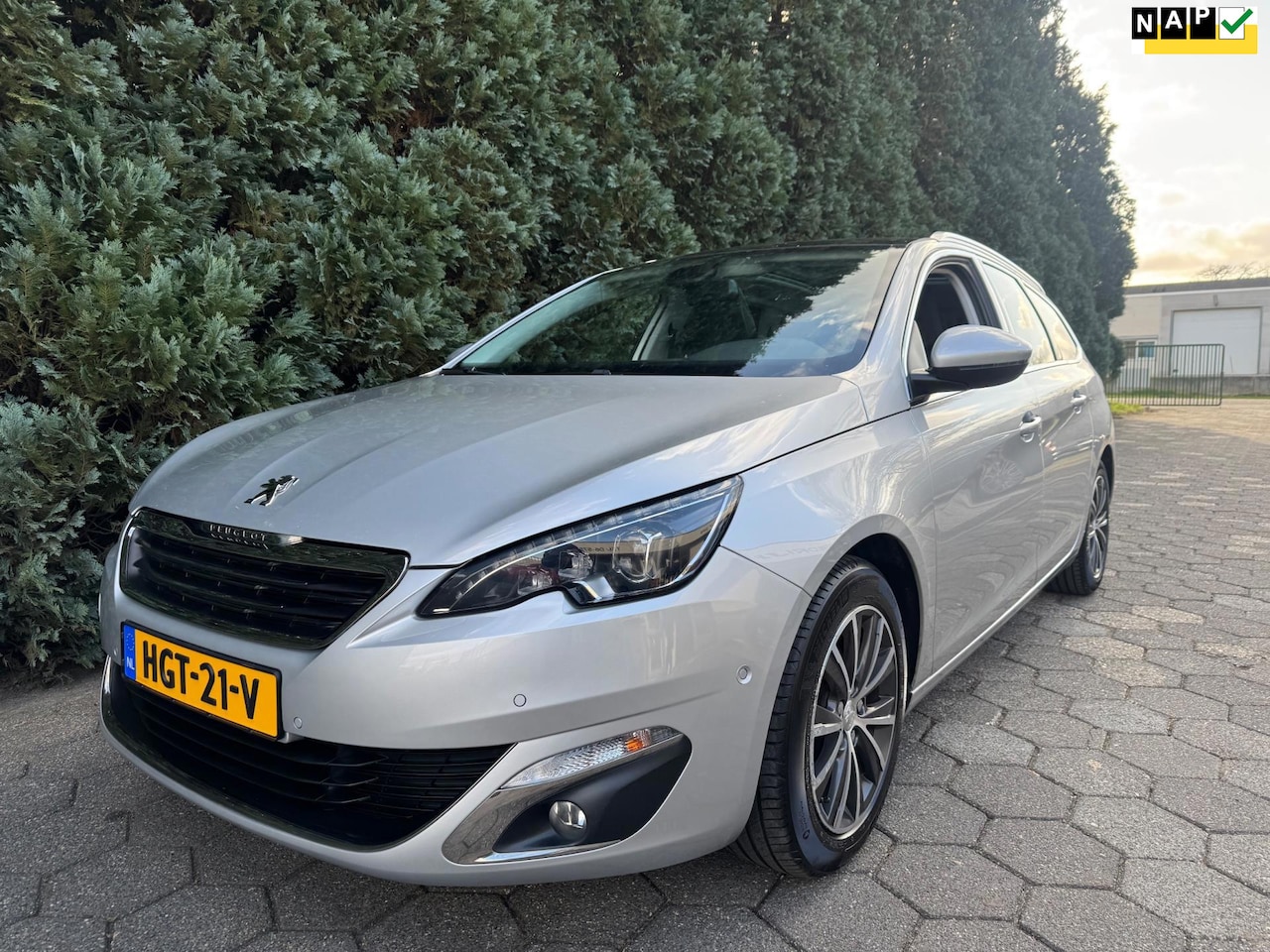 Peugeot 308 SW - 1.2 Allure | Pano | Lederen Interieur - AutoWereld.nl