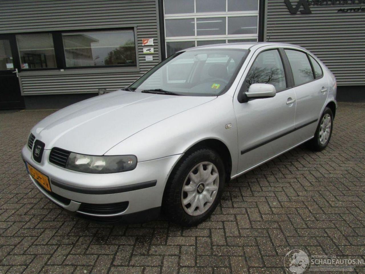 SEAT Leon - 1.6-16V Stella 1.6-16V Stella - AutoWereld.nl