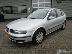 SEAT Leon - 1.6-16V Stella