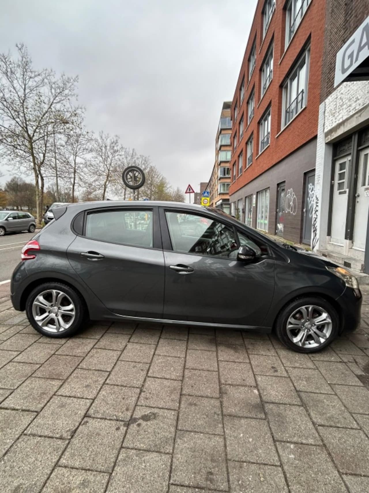 Peugeot 208 - (met een revisie motor) 1.2 VTi Envy - AutoWereld.nl