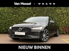 Volvo V60 - T6 Plug-in hybrid AWD Plus Dark | Panoramadak | Harman/Kardon | Trekhaak |