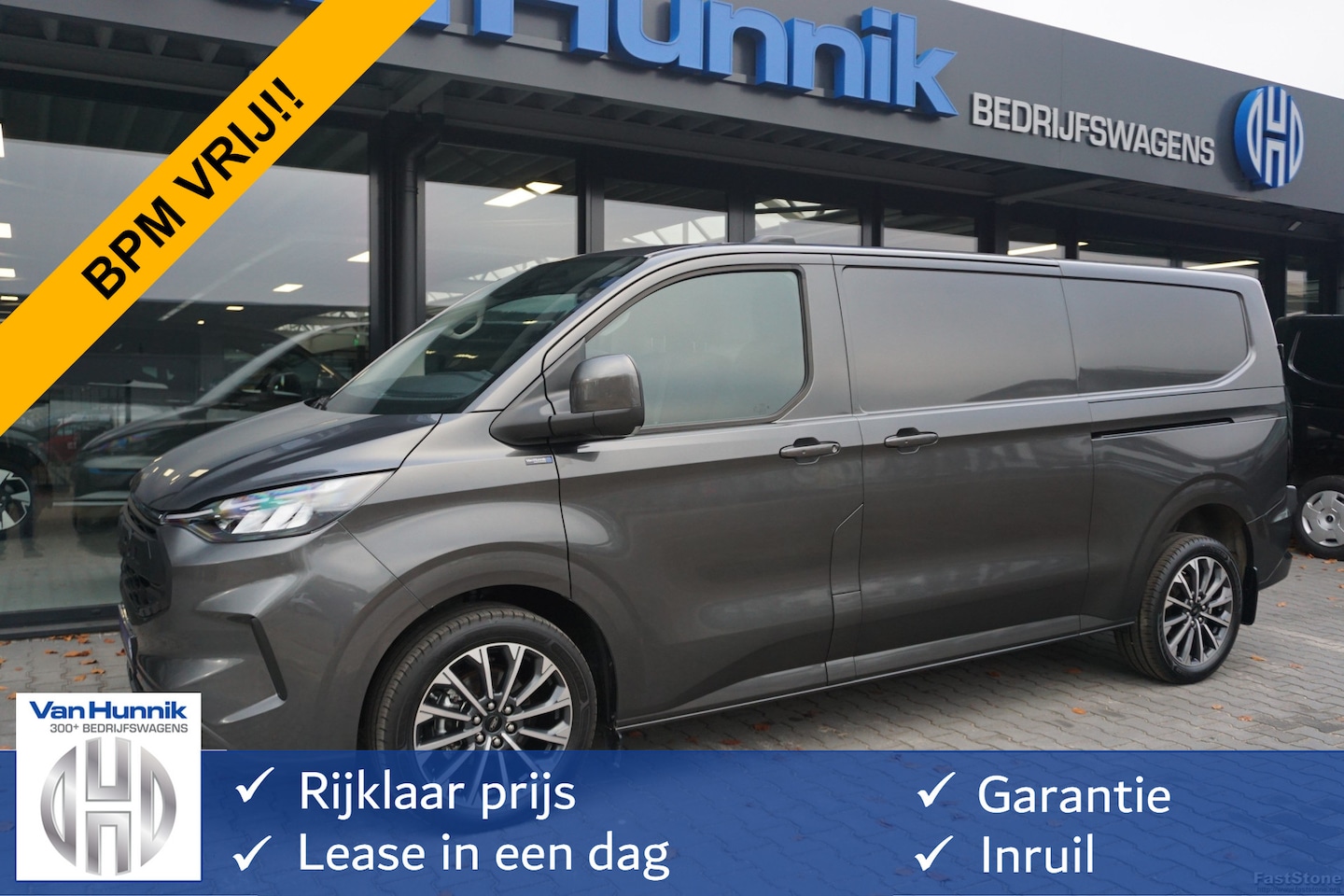 Ford Transit Custom - 320L 170PK Aut. JWR Edition BPM VRIJ!! 13" Navi, Adap. Cruise, Camera, 19" LM, LED, 2x Sch - AutoWereld.nl