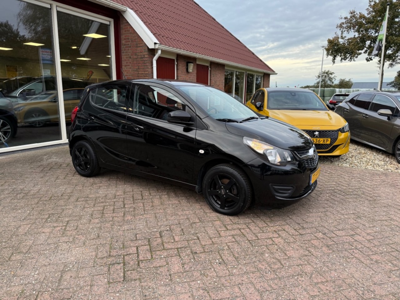 Opel Karl - 1.0 EDITION 5-DRS SLECHTS 45.302 KM!! - AutoWereld.nl