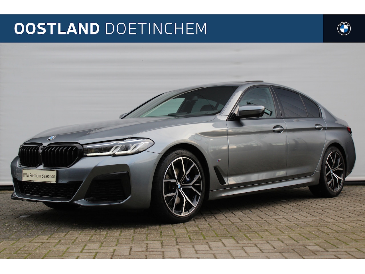 BMW 5-serie - 530i High Executive M Sport Automaat / Panoramadak / Adaptieve LED / Head-Up / Stoelventil - AutoWereld.nl