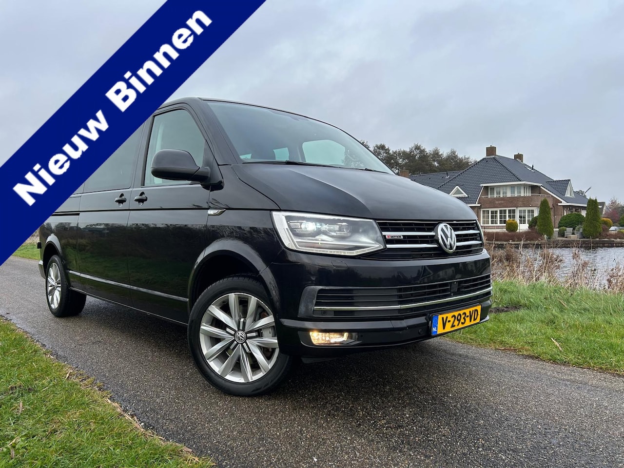 Volkswagen Transporter - 2.0 TDI L2H1 DC Business Highline 2x Schuifdeur / Schuifdak / 4Motion - AutoWereld.nl