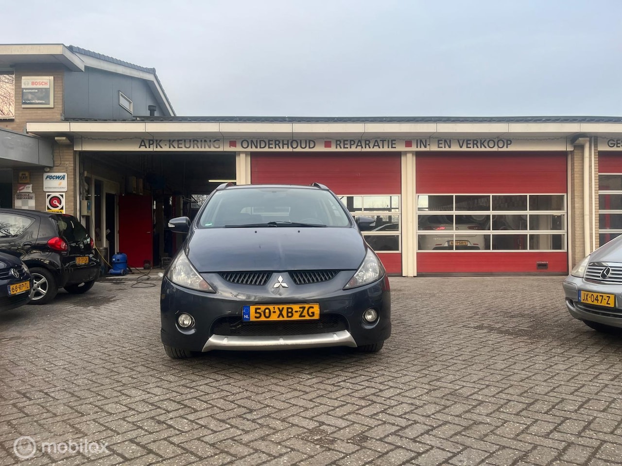 Mitsubishi Grandis - 2.4-16V Intense | 7persoons - AutoWereld.nl