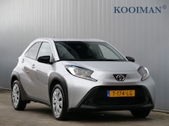 Toyota Aygo X - 1.0 73pk VVT-i MT Play Apple Carplay / Camera / Adaptive cruise / Airco