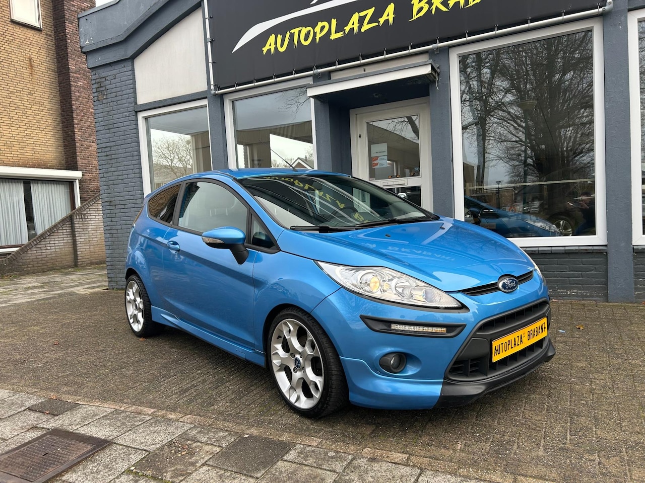 Ford Fiesta - 1.6 ST-LINE / CLIMAT / STOELVW / AUX - AutoWereld.nl