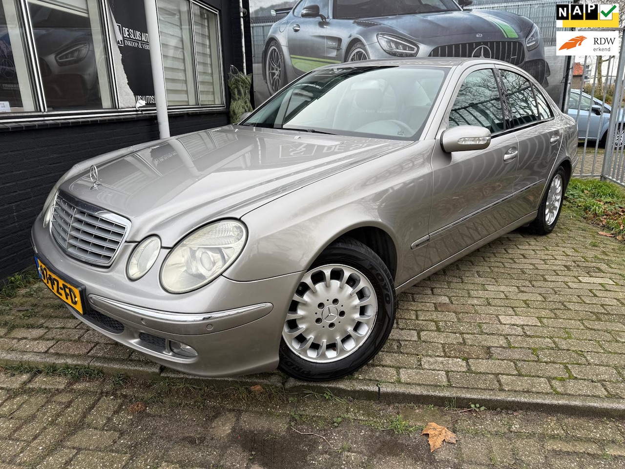 Mercedes-Benz E-klasse - 240 Elegance Leer Navi NAP - AutoWereld.nl