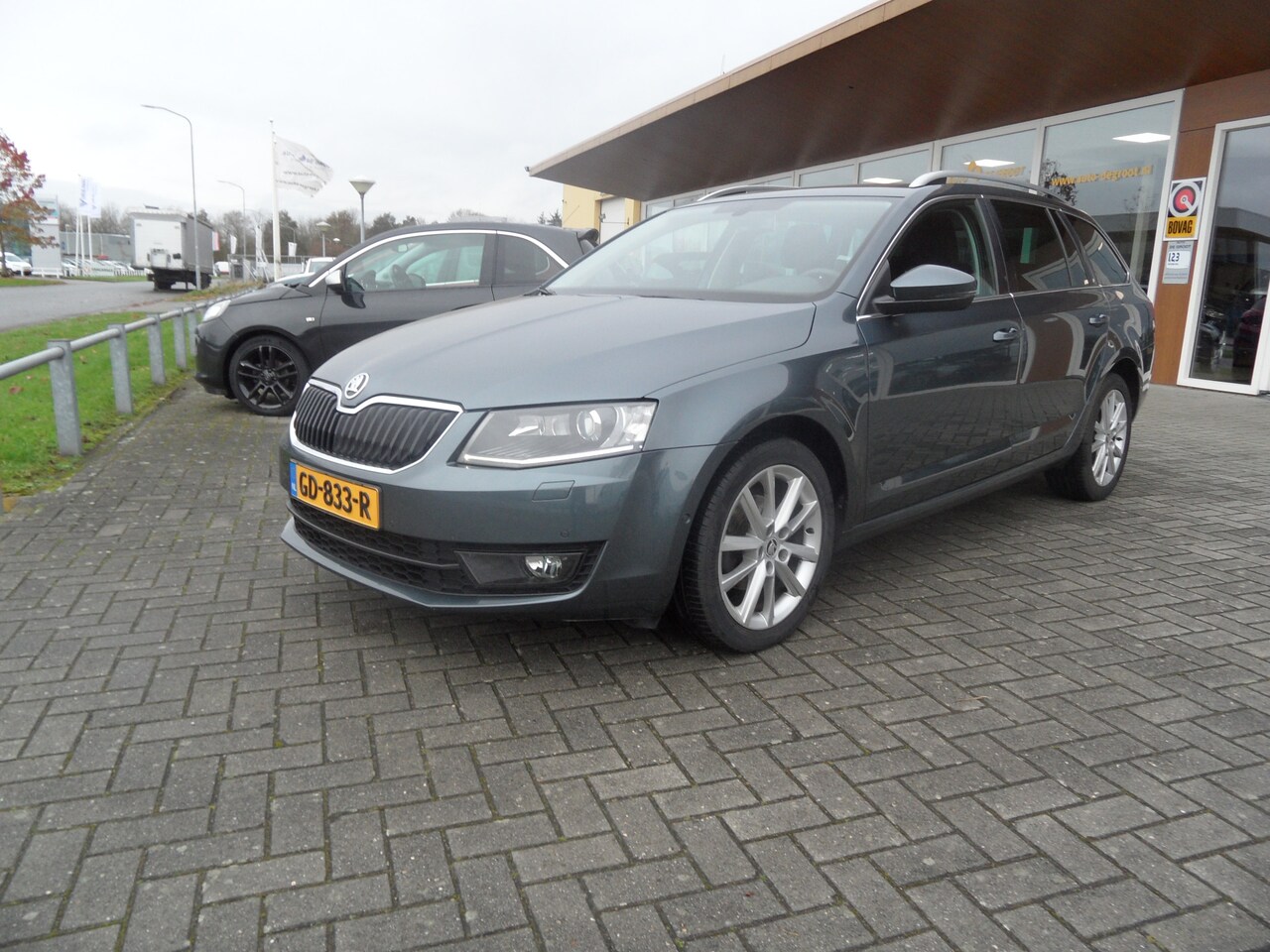 Skoda Octavia Combi - 1.6 TDI Elegance Businessline 1.6 TDI Elegance Businessline Automaat - AutoWereld.nl