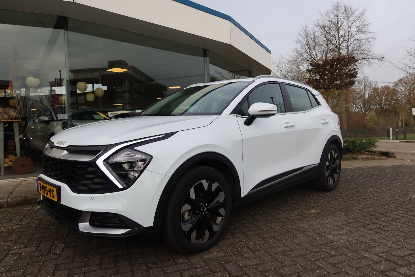 Kia Sportage - 1.6 T-GDi Plug-in Hybrid AWD DynamicLine 27dKM ! TREKHAAK - AutoWereld.nl