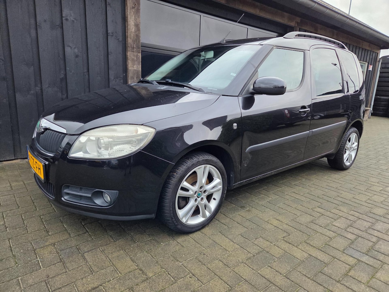 Skoda Roomster - 1.6-16V Sport 1.6-16V Sport - AutoWereld.nl