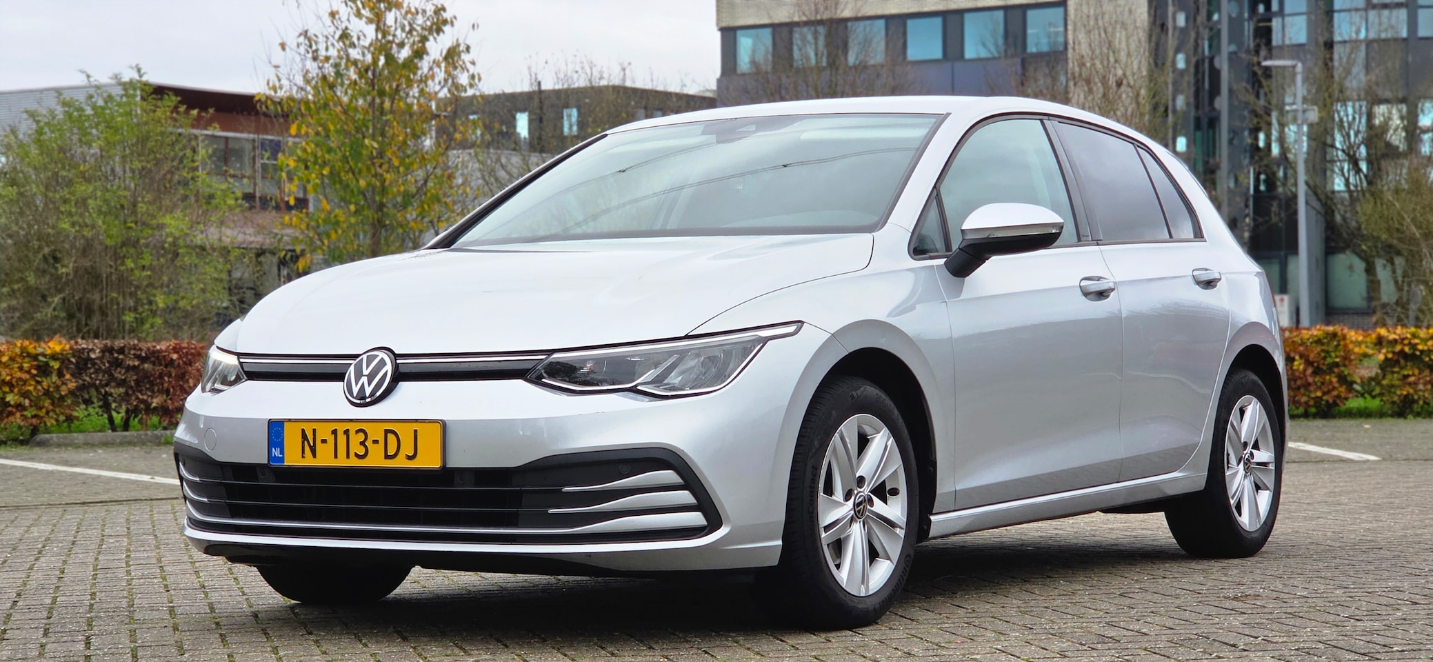Volkswagen Golf - 1.0 TSI Life - AutoWereld.nl