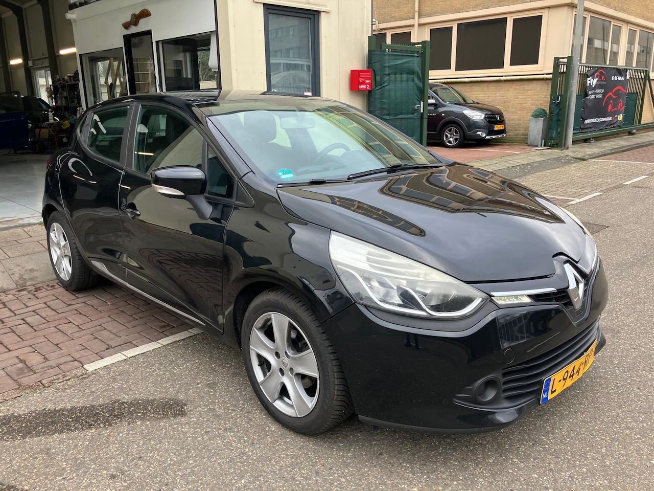 Renault Clio - 0.9 TCe Dynamique Navi - AutoWereld.nl