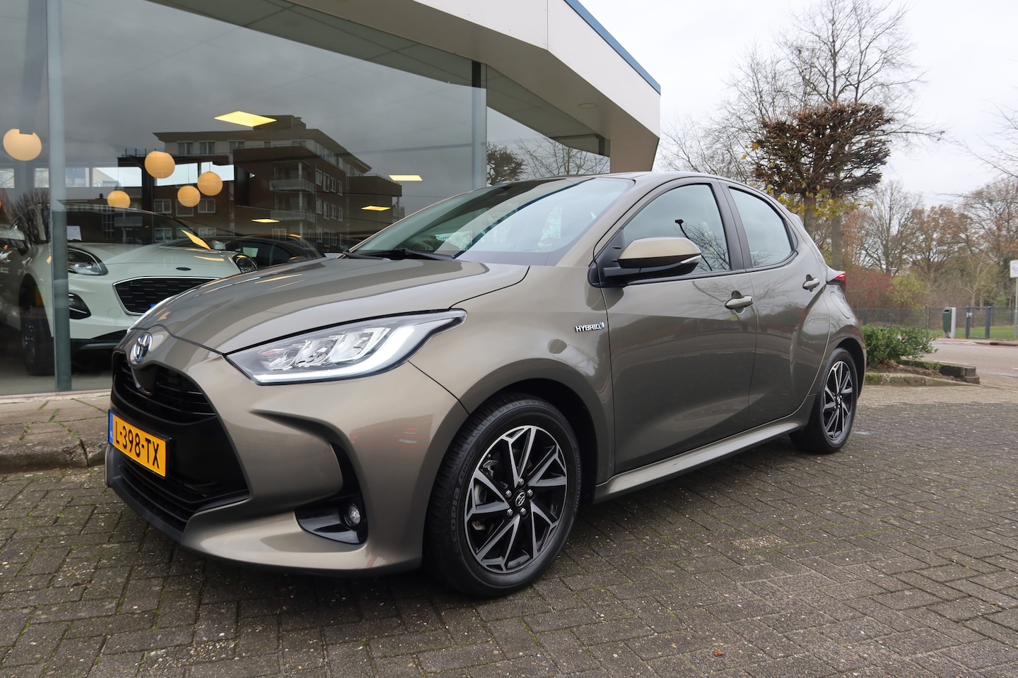 Toyota Yaris - 1.5 Hybrid Dynamic APPLE-CARPLAY / CAMERA - AutoWereld.nl