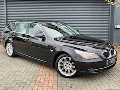 BMW 5-serie Touring - 523i Business Line Lci | Aut | Leer | Trekhaak | Navi | Cruise
