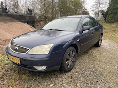 Ford Mondeo - 1.8-16V Futura..Inruilkoopje 499 euro