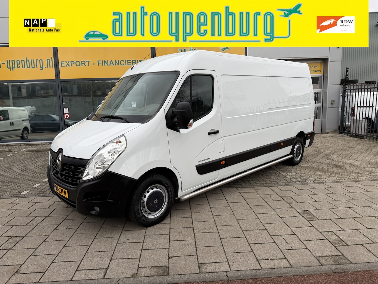 Renault Master - T35 2.3 dCi L3H2 * 131.266 Km * MARGE AUTO * Navi * Airco * 3 Zits * - AutoWereld.nl