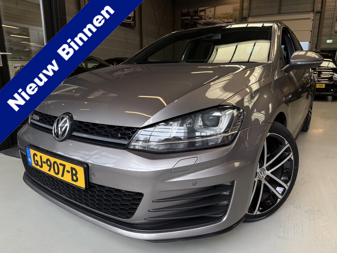 Volkswagen Golf - 2.0 TDI GTD Business Edition Clima, Navi, Cruise, Camera - AutoWereld.nl