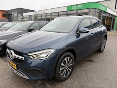 Mercedes-Benz GLA-Klasse - 250 e Business Solution Luxury Limited