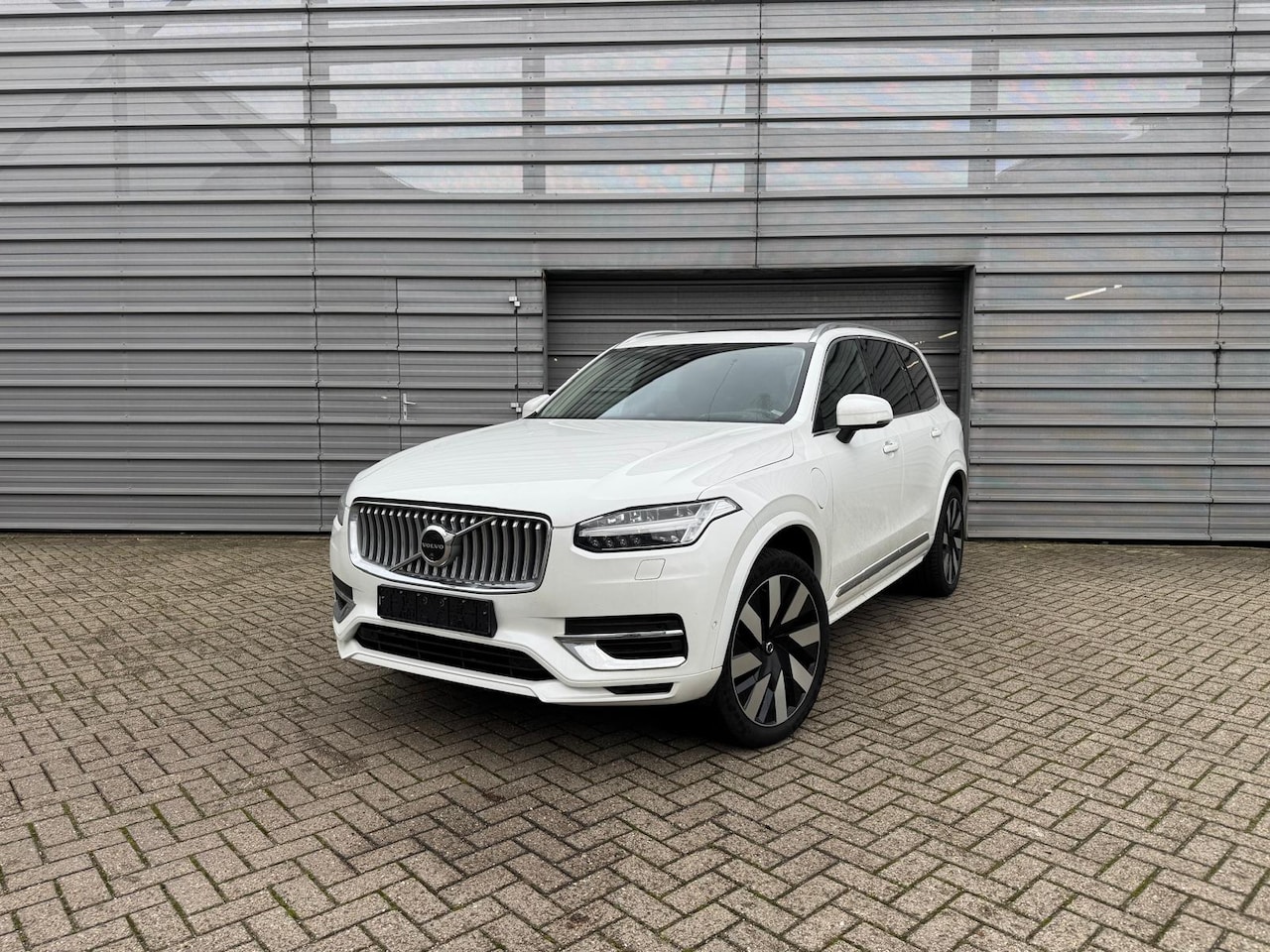 Volvo XC90 - T8 455PK Ultimate Bright 360 | Panoramadak | B&W Audio | Gelam Glas | Massage | 21'' - AutoWereld.nl