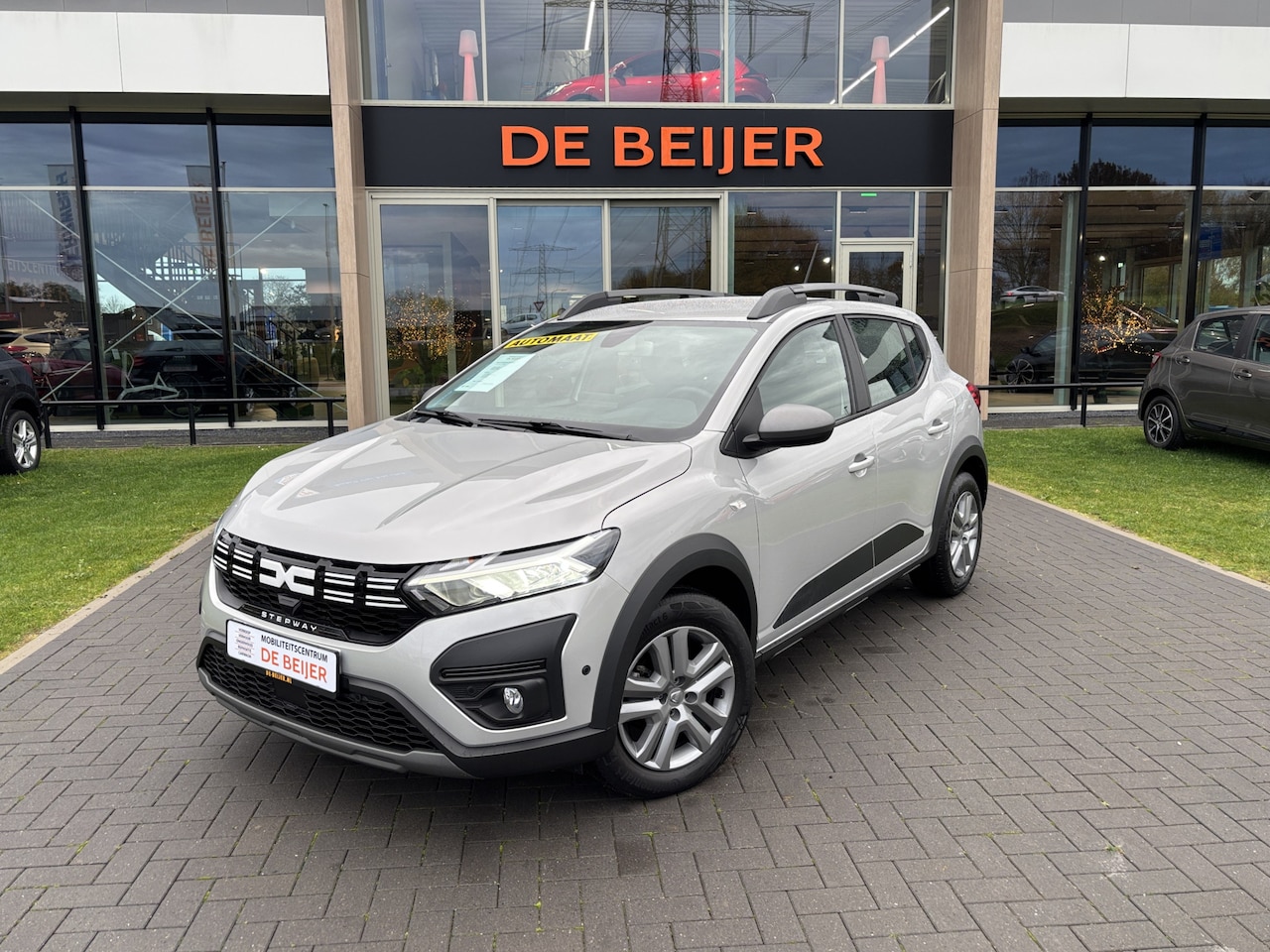 Dacia Sandero Stepway - 1.0 TCe 90 Automaat Carplay l Camera l Cruise - AutoWereld.nl