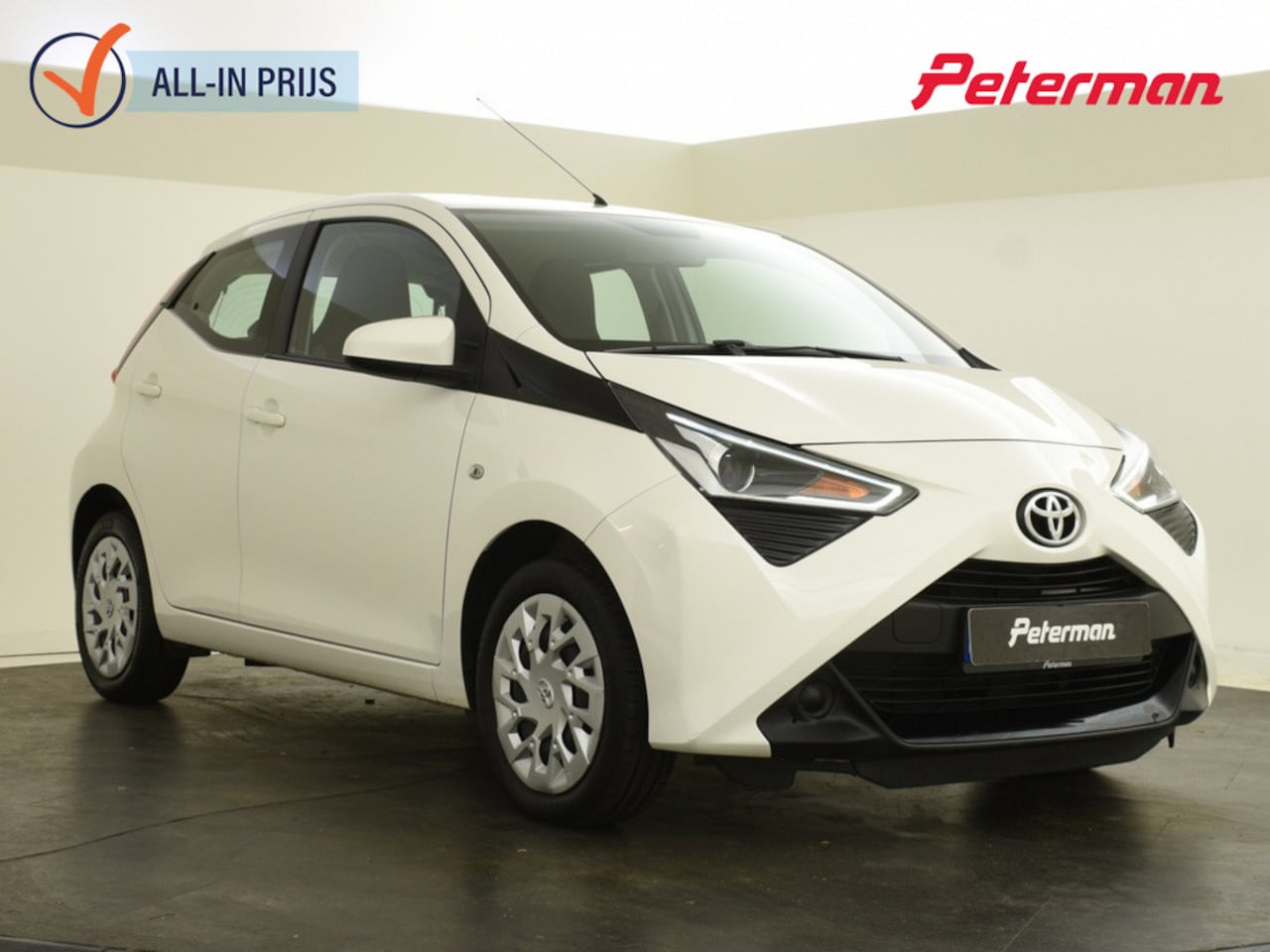 Toyota Aygo - 1.0 VVT-i x-play Automaat | Camera | Carplay - AutoWereld.nl