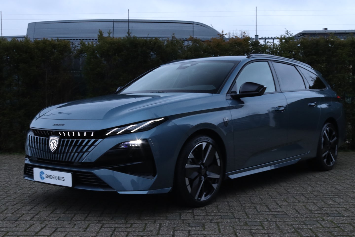 Peugeot 308 SW - 1.6 Plug-in Hybrid 195 GT | NIEUW MODEL | Alcantara | 360 Camera | Massage | Keyless | Nav - AutoWereld.nl